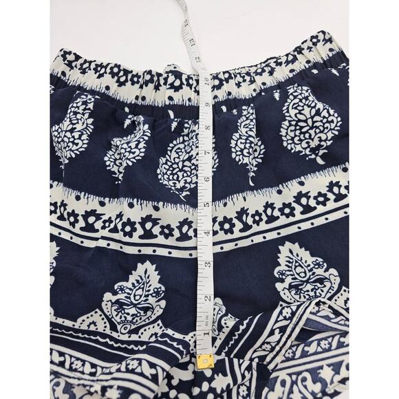 Quinn Women's Size S Navy and White Elastic Waist Pull on Shorts - Picture 5 of 7
